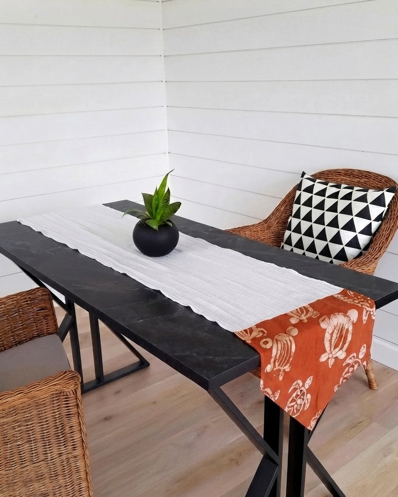 Table Runner - 009
