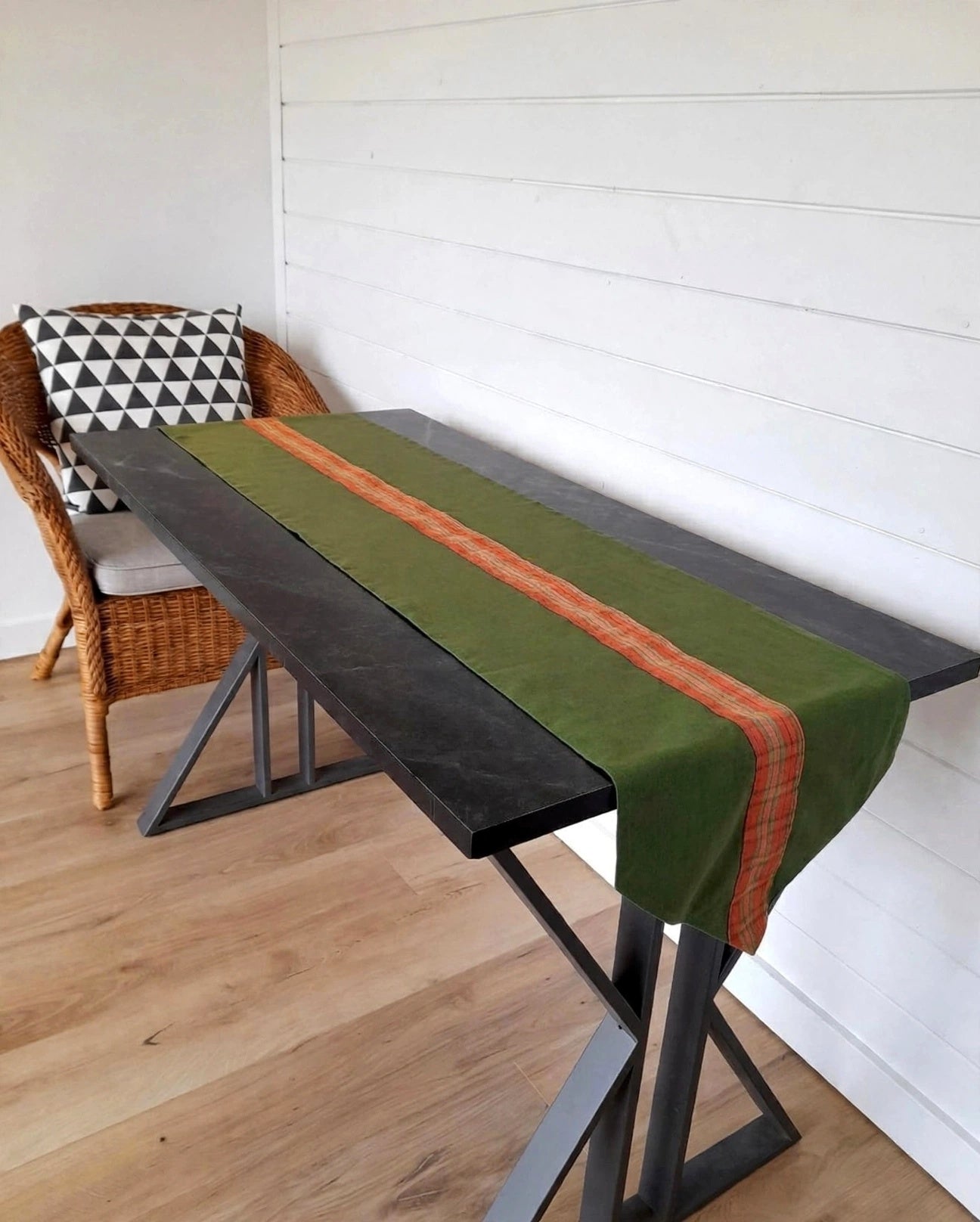 Table Runner - 002