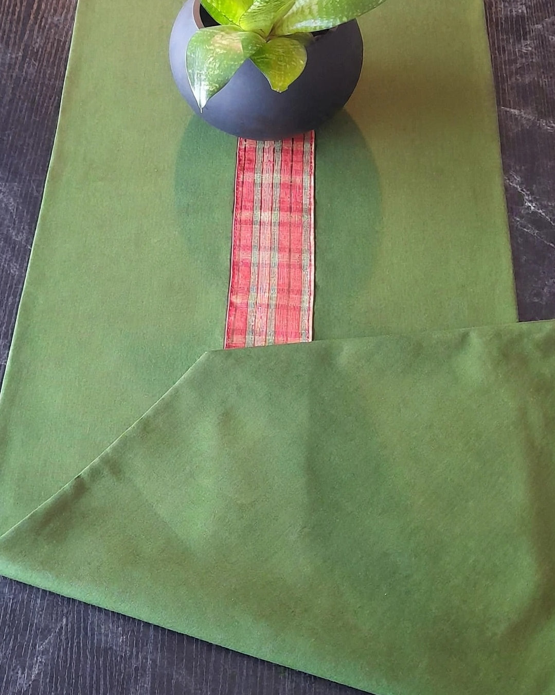 Table Runner - 002