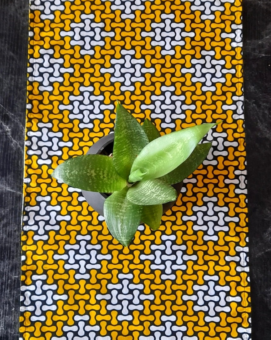 Table Runner - 008