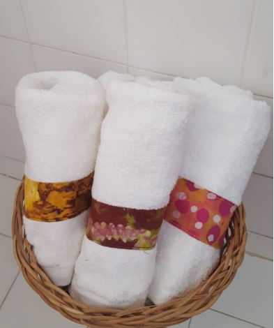 Fabric Edged Cotton Towels